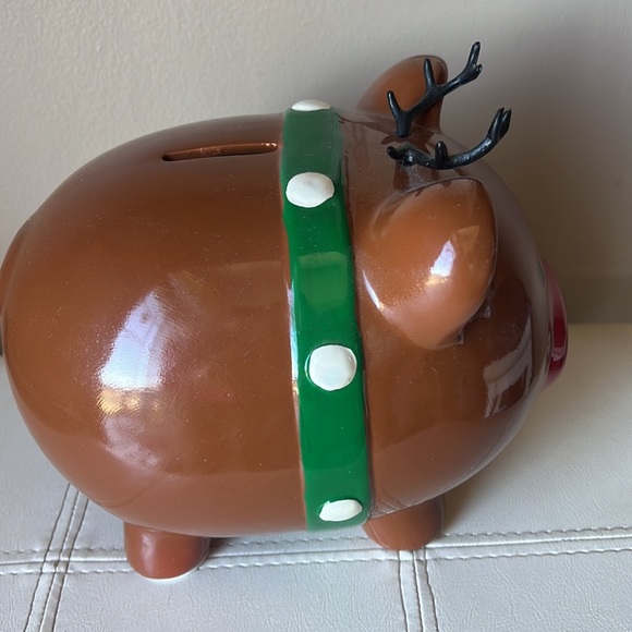 Bank - Picture 5 of 7